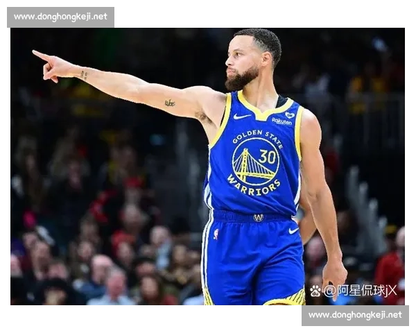 詹姆斯 5.8 亿登顶!库里 5.36 亿紧追,杜兰特 5.12 亿第六,NBA 历史收入榜 TOP20 解析 詹姆斯 5.8 亿登顶!库里 5.36 亿紧追,杜兰特 5.12 亿第六,NBA 历史收入榜 TOP20 解析