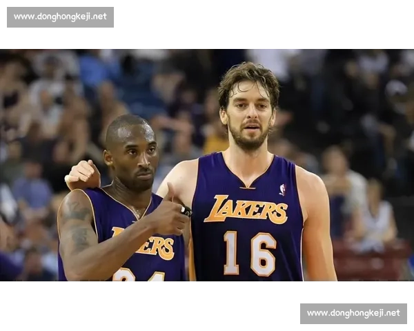 科比领衔湖人鏖战勇士经典对决重燃西部篮球荣光时代记忆与热血传奇之夜